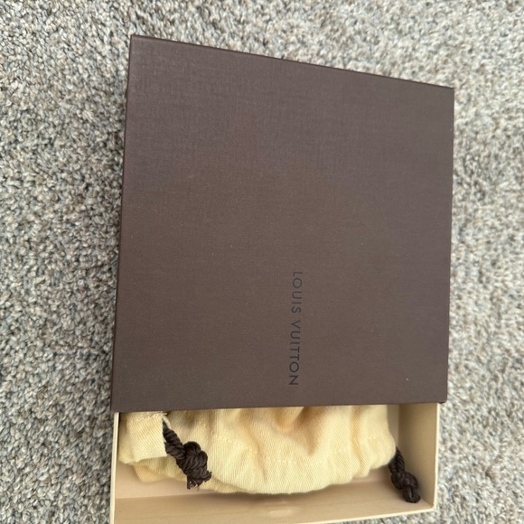 Louis Vuitton original box with dust bag - Picture 5 of 5